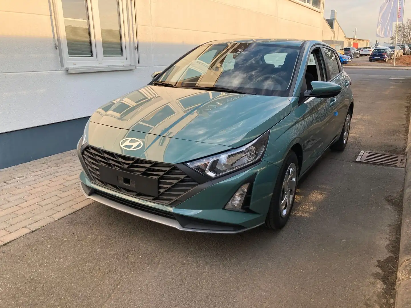 Hyundai i20 Select*KLIMA*NAVI*KAMERA*SHZ möglich Vert - 1