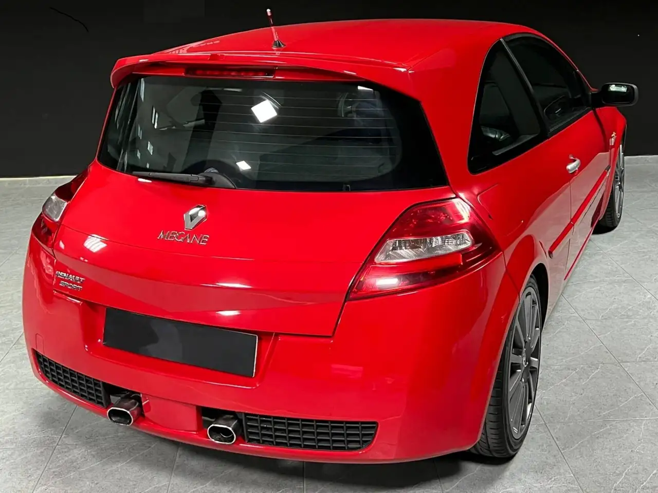 Renault Megane Citadine 3 portes — photo 3