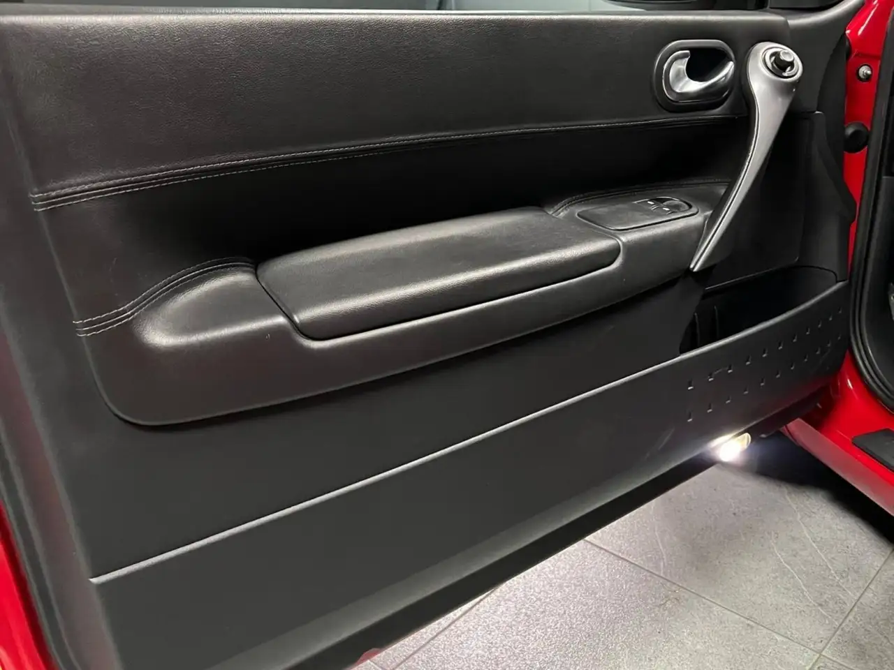 Renault Megane Citadine 3 portes — photo 4