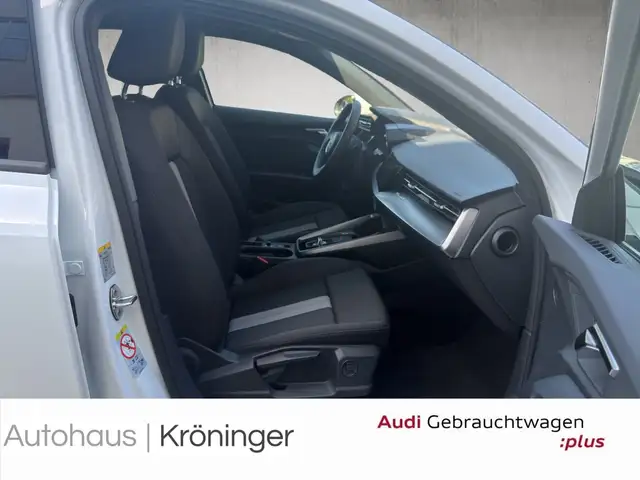 Audi A3 view 9