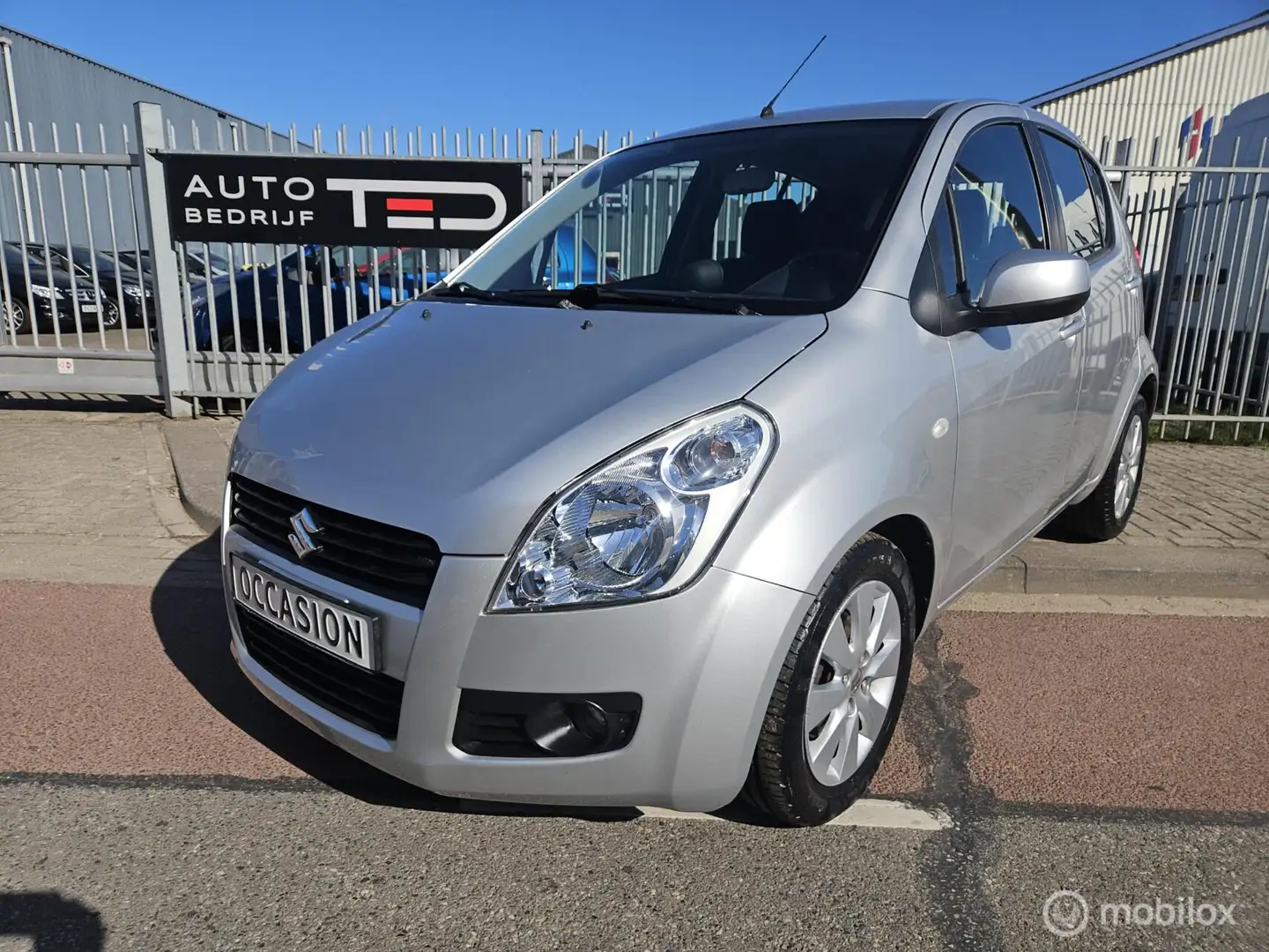 Suzuki Splash 1.0 Trend Grijs - 1
