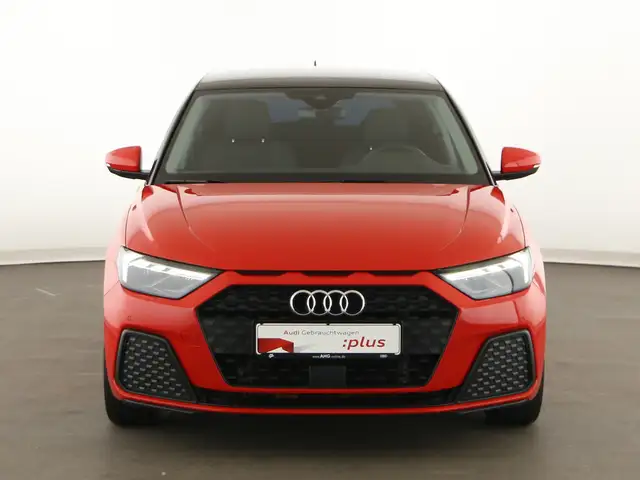 Audi A1 view 3