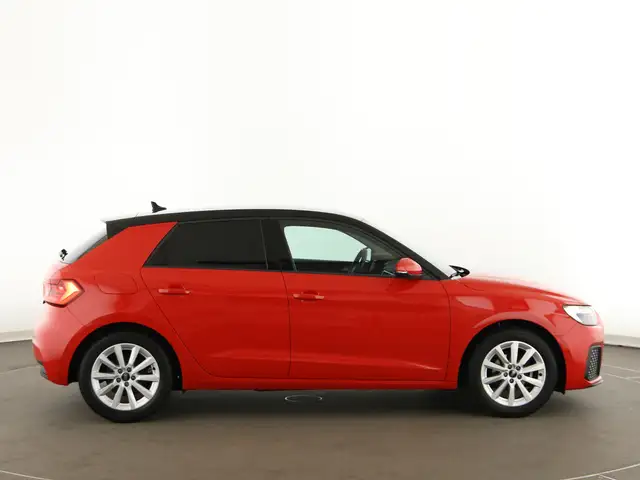 Audi A1 view 8