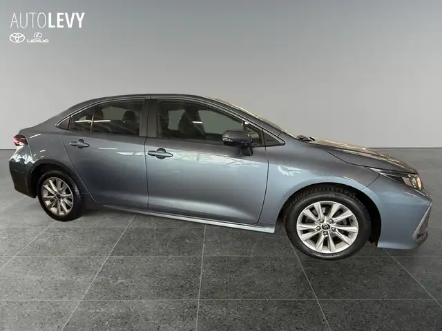 Toyota Corolla view 7