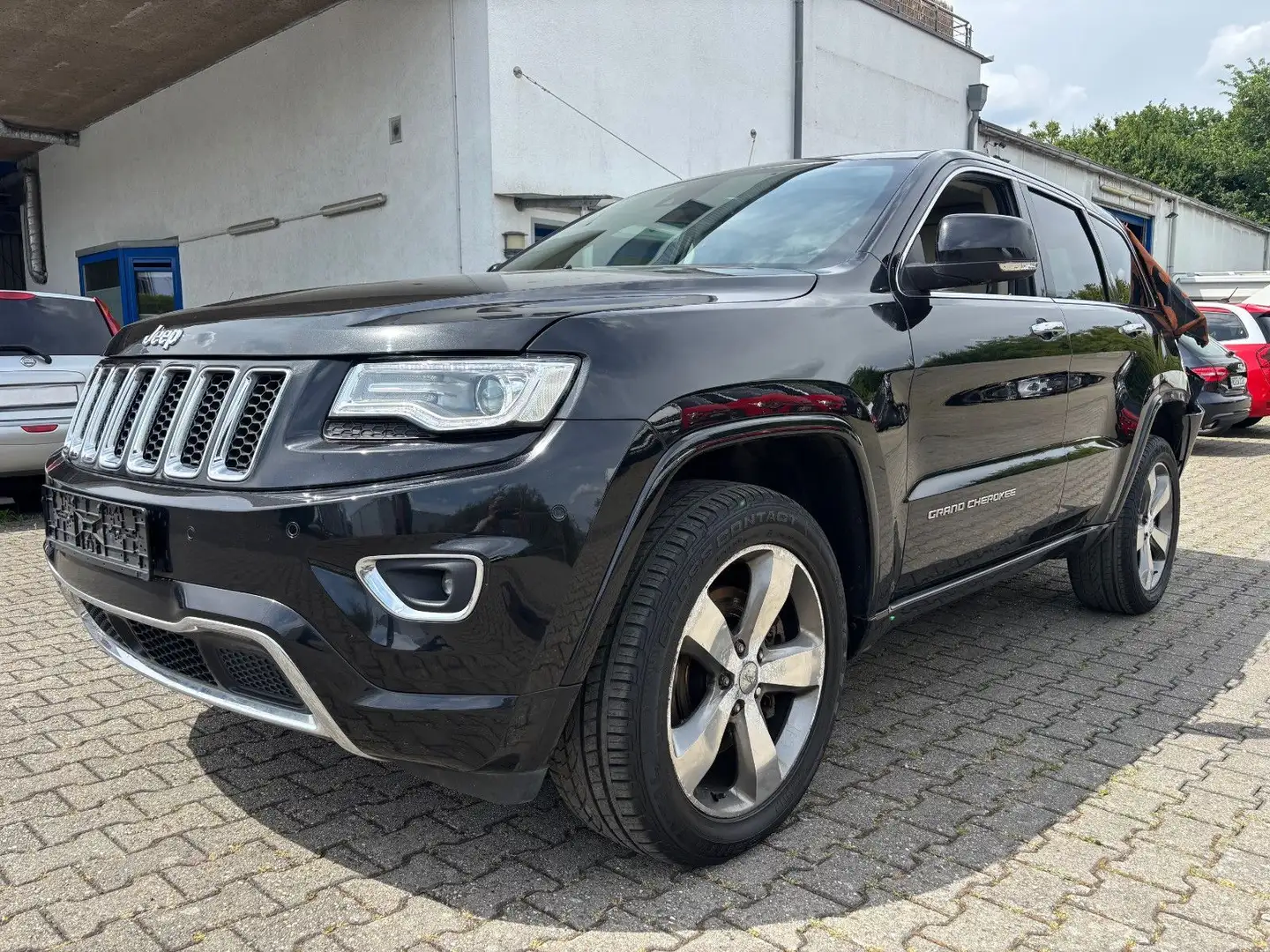 Jeep Grand Cherokee 3.0 CRD Overland AHK/Pano/Webasto Noir - 2
