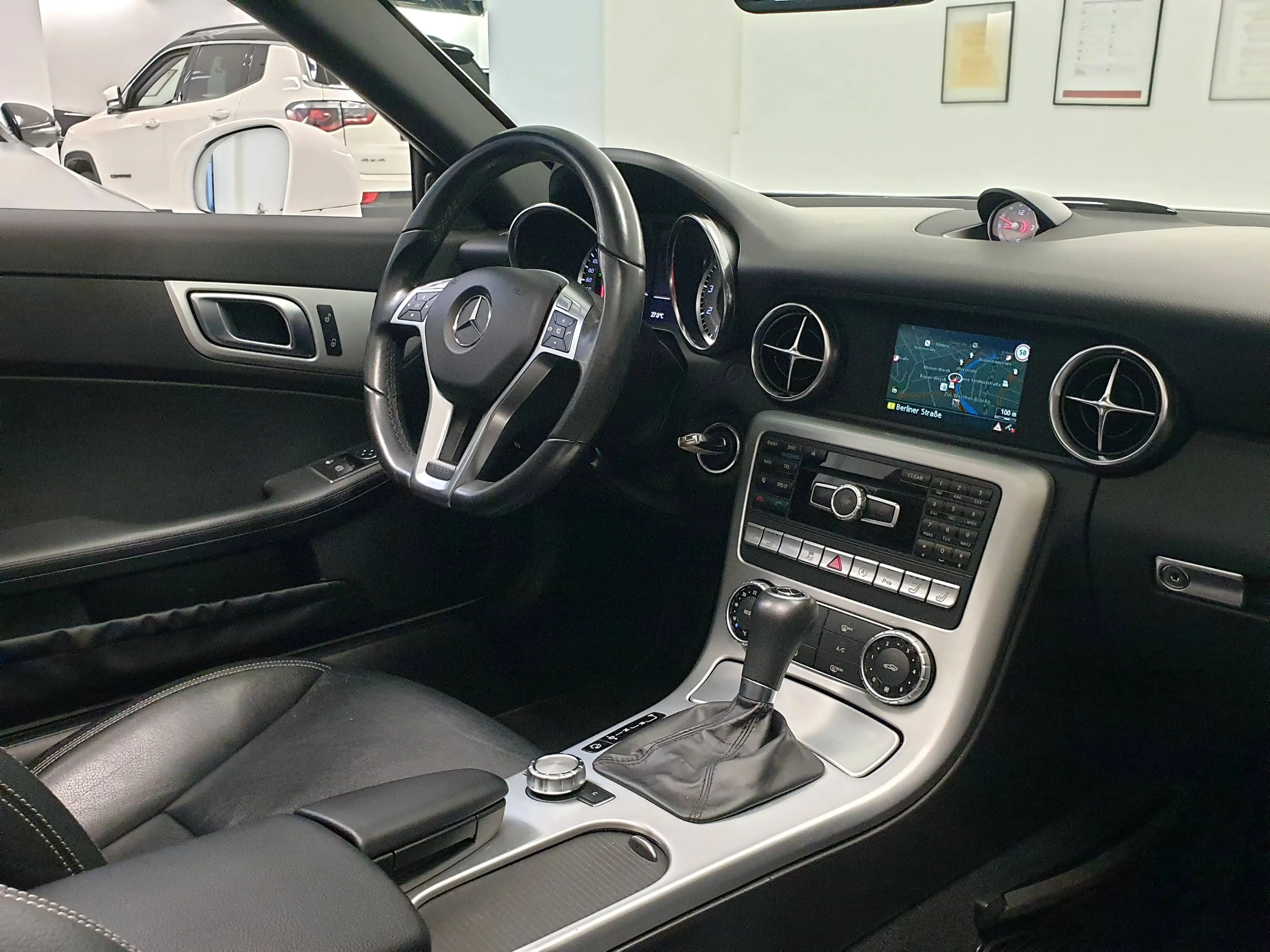 Mercedes-Benz SLK 200 SLK 200 7G-TRONIC 1.Hand Scheckheft — photo 12