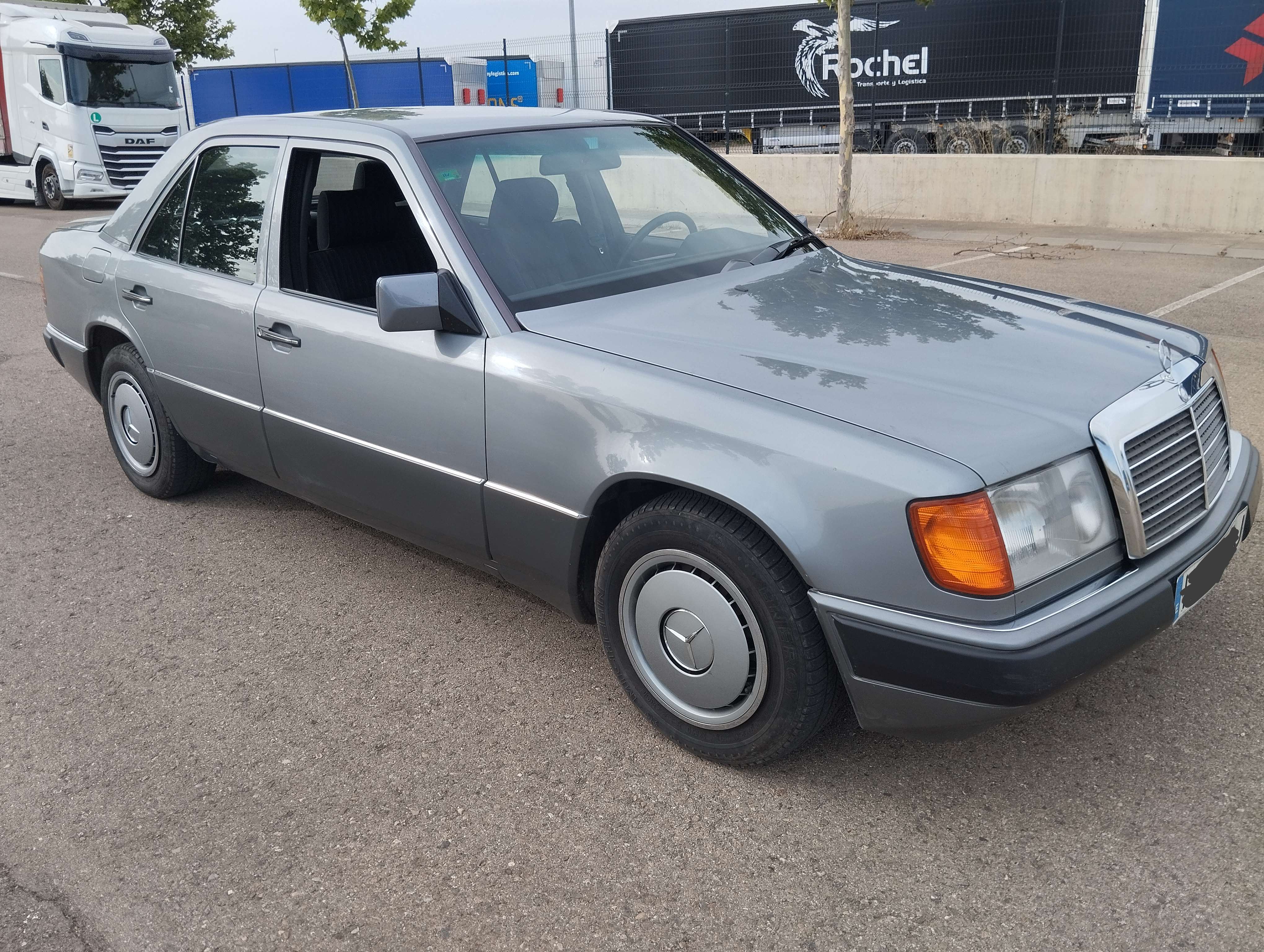 Mercedes-Benz 220 null - foto 1