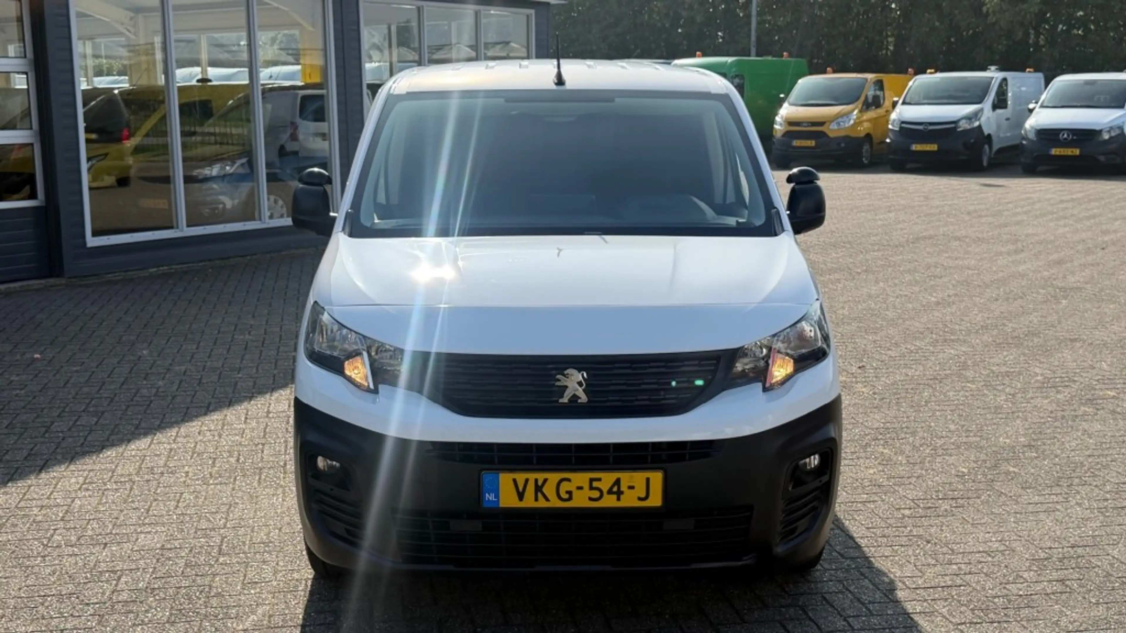 Peugeot Partner 1.5 BLEUHDI 75KW 102PK EURO 6 DISTRIBUTIERIEM VERN — photo 2