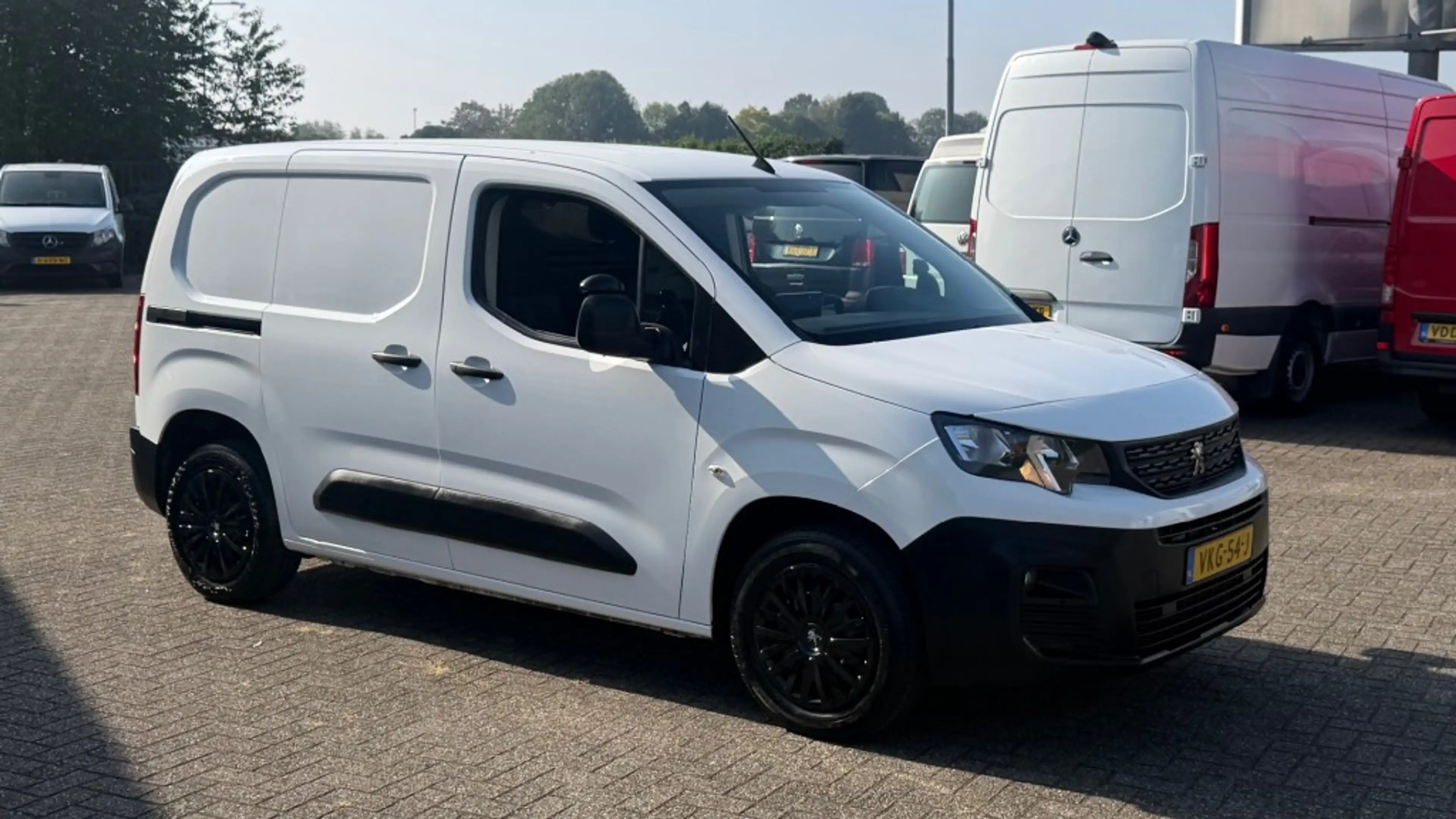Peugeot Partner 1.5 BLEUHDI 75KW 102PK EURO 6 DISTRIBUTIERIEM VERN — photo 3