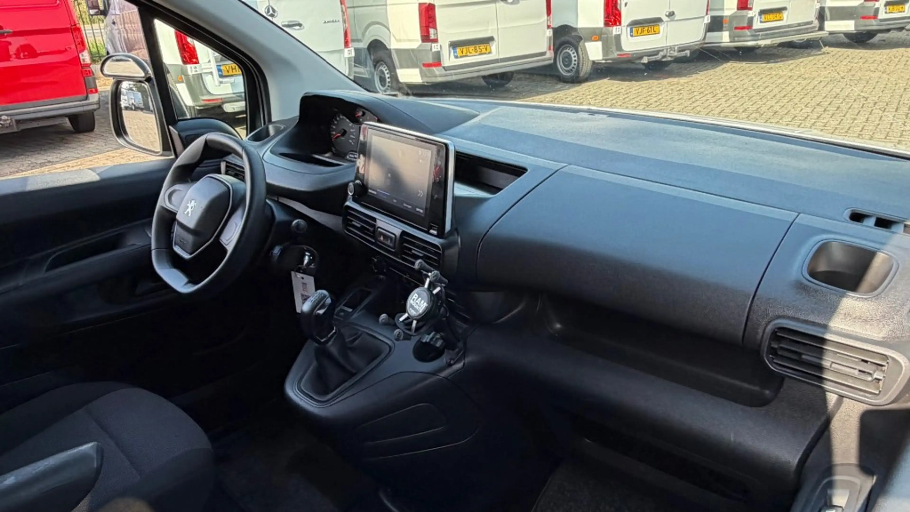 Peugeot Partner 1.5 BLEUHDI 75KW 102PK EURO 6 DISTRIBUTIERIEM VERN — photo 7