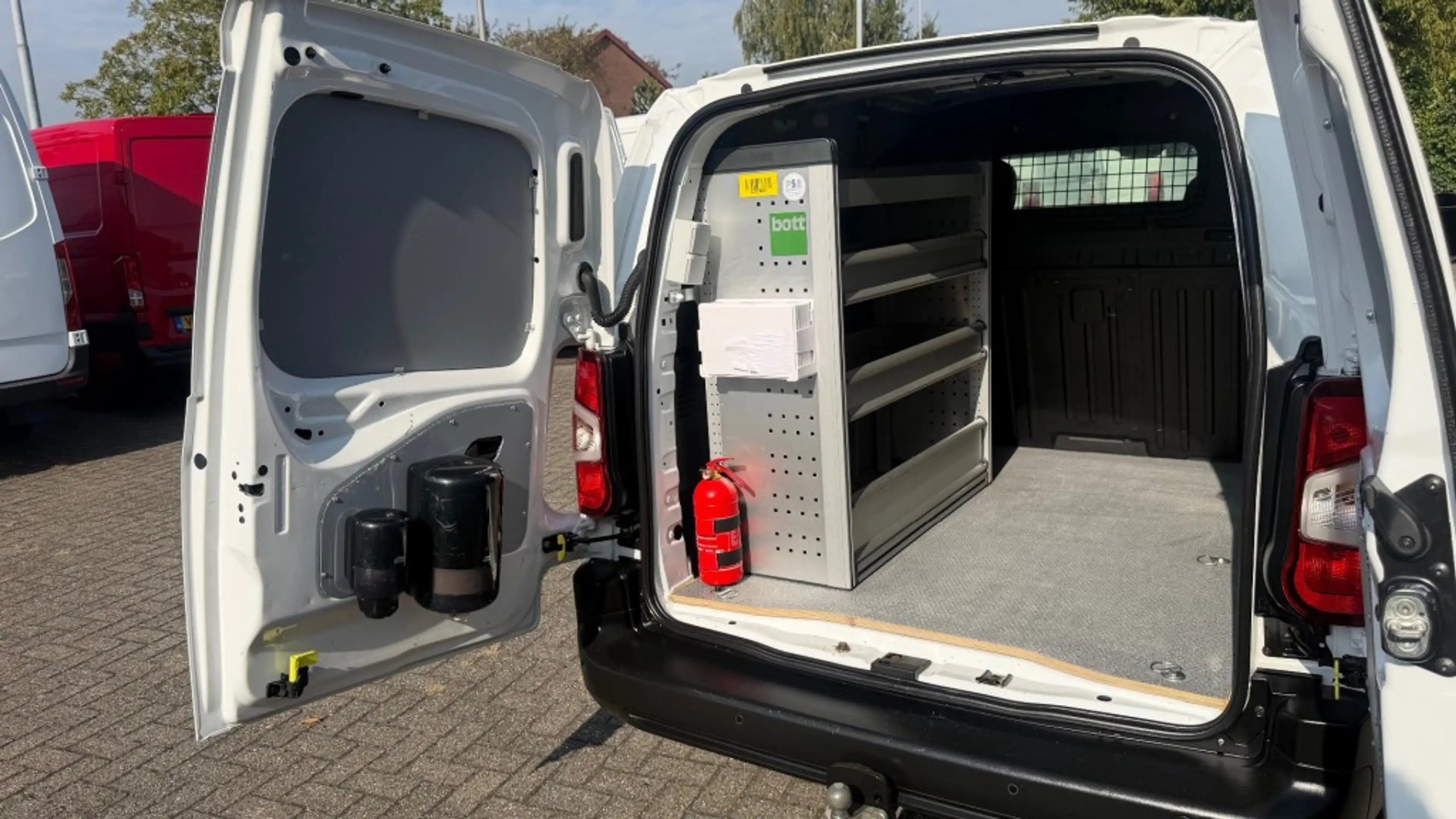 Peugeot Partner 1.5 BLEUHDI 75KW 102PK EURO 6 DISTRIBUTIERIEM VERN — photo 12