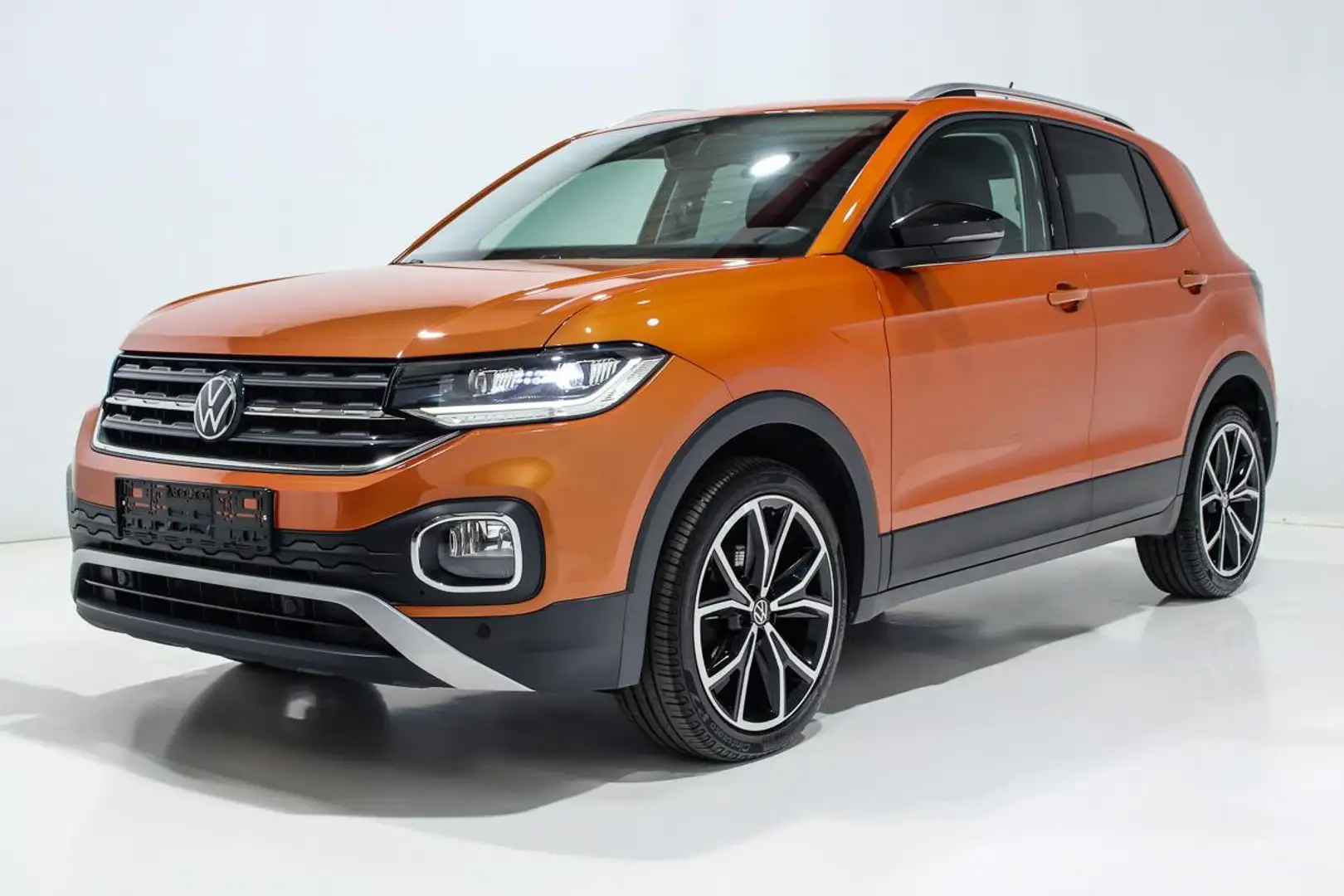 Volkswagen T-Cross 1.5 TSI DSG STYLE LED ACC CARPLAY CAMERA JA18 Oranje - 2