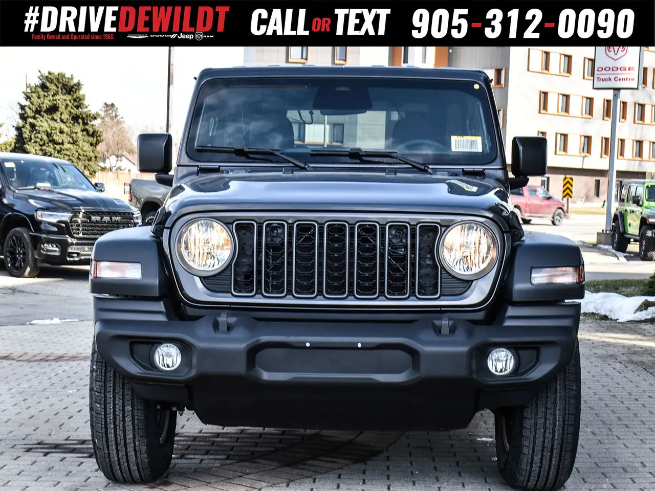Jeep Wrangler снимка Jeep Wrangler