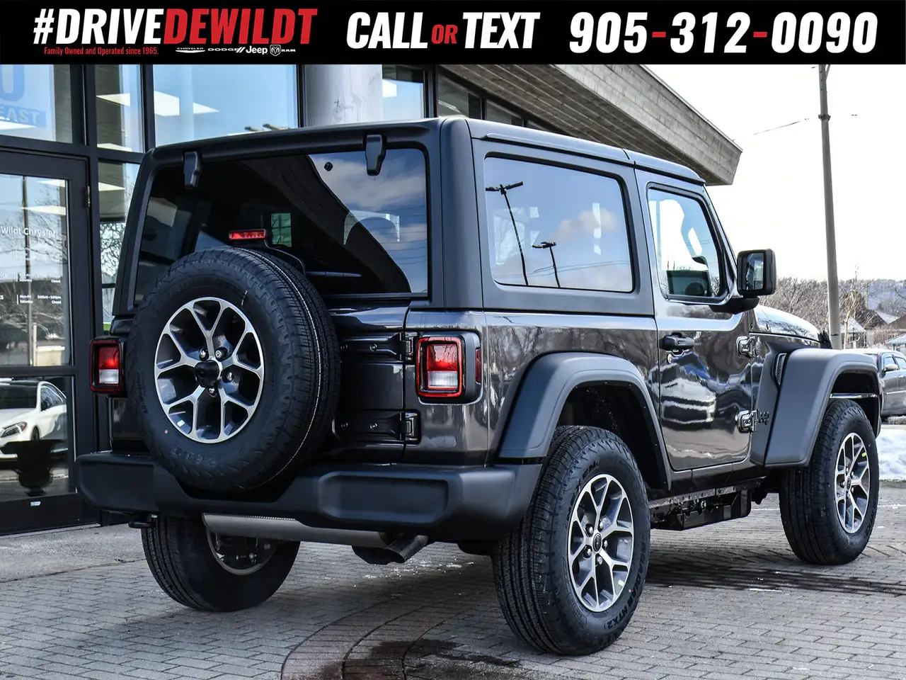 Jeep Wrangler снимка Jeep Wrangler