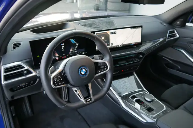 BMW 330 e xDrive *M-Paket Pro/AHK/Paket Care/DA-Prof/360°/Adapt. LED* Ansicht 12
