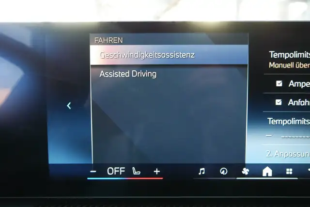 BMW 330 e xDrive *M-Paket Pro/AHK/Paket Care/DA-Prof/360°/Adapt. LED* Ansicht 25