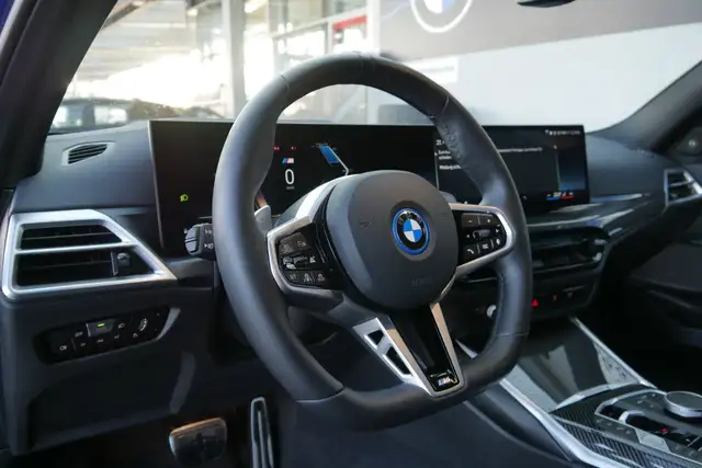 BMW 330 e xDrive *M-Paket Pro/AHK/Paket Care/DA-Prof/360°/Adapt. LED* Ansicht 11