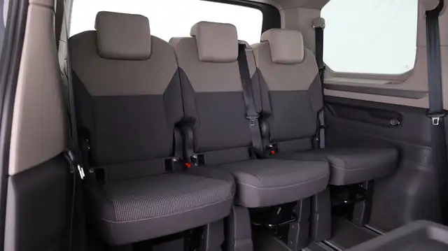 Volkswagen T7 Multivan VW T7 Multivan Edition eHybrid 180 kW 4MOTION Ansicht 23