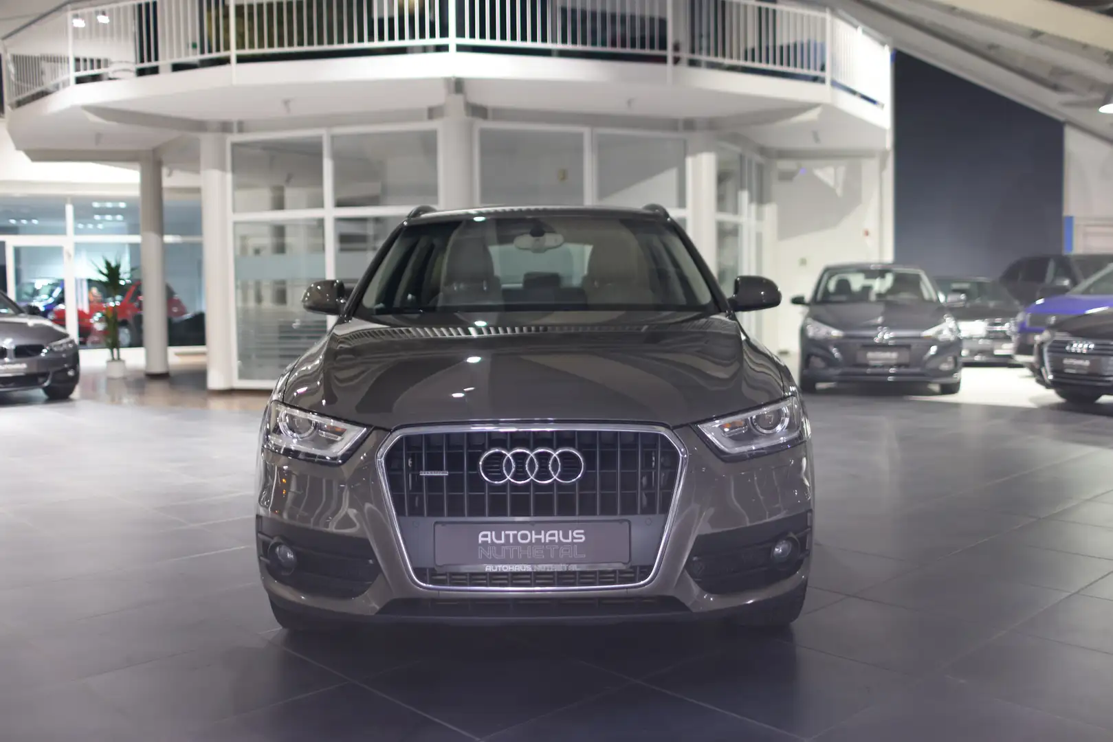 Audi Q3 2,0 TFSI QUATTRO ANHÄNGERKUPPLUNG   NAVI Braun - 2