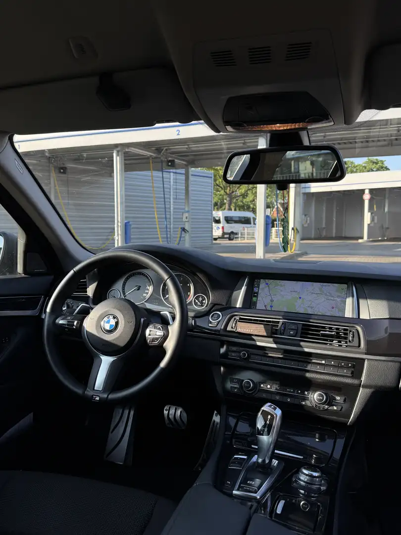 BMW 520 520 d Schwarz - 2