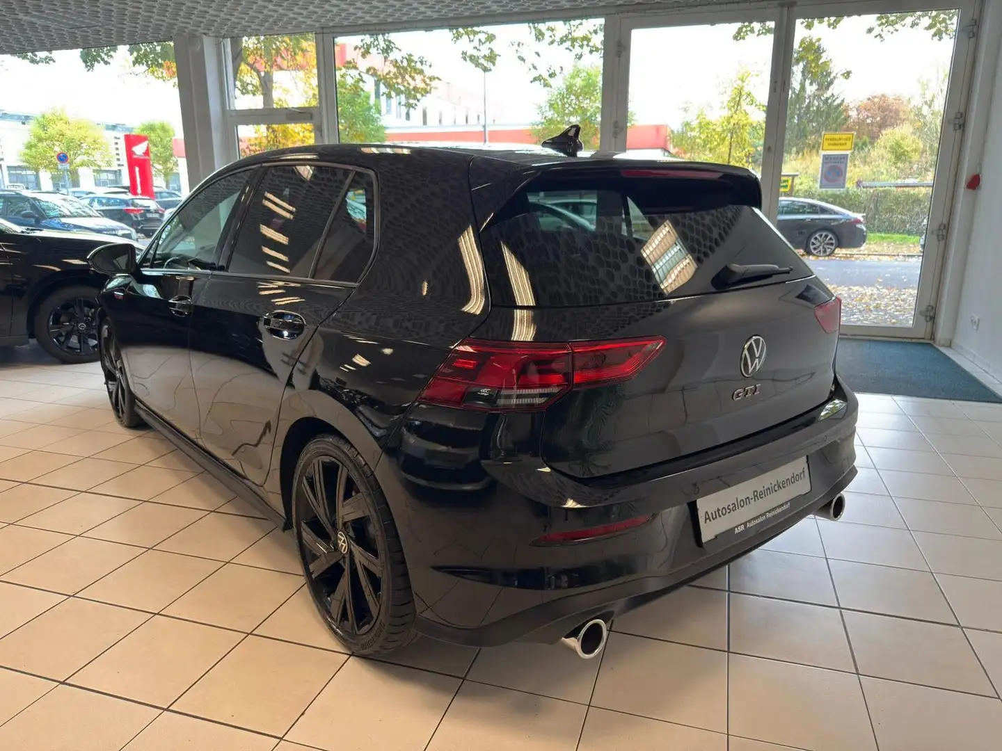 Volkswagen Golf VIII Lim. GTI*ACC*LED*Kamera*SHZ* Zwart - 2