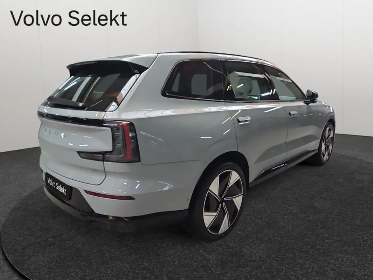 Volvo EX90 2026