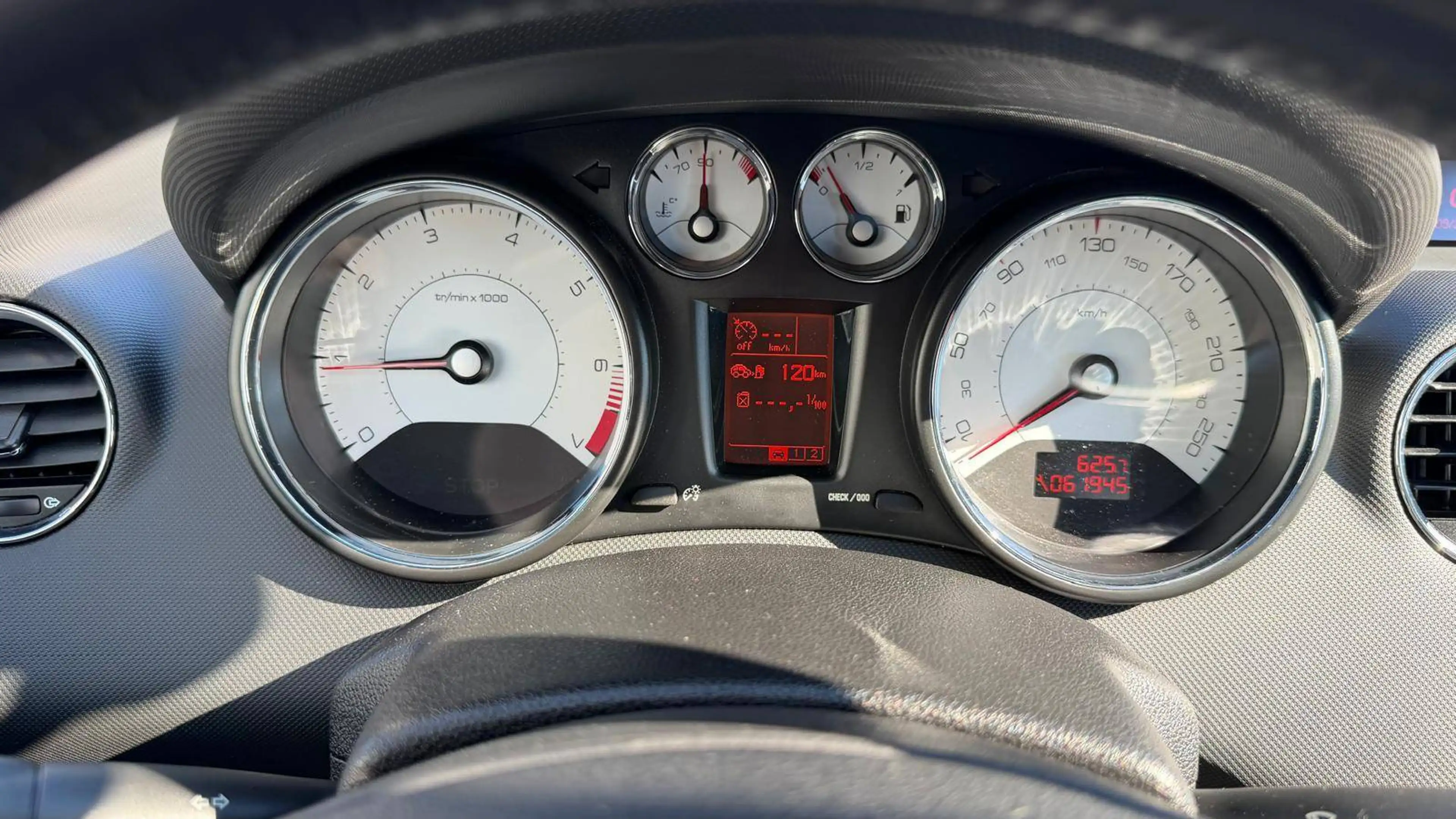Peugeot 308 CC Active Pro 1,6 16V VTi 120PS Sportpaket Tempomat — photo 10