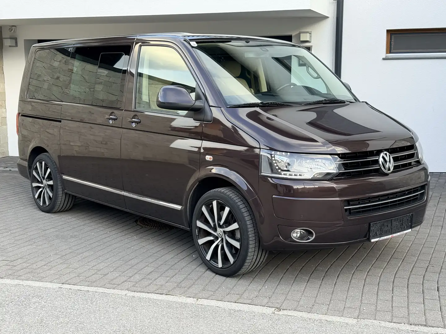 Volkswagen T5 Multivan Highline 4Motion "VOLLAUSTATTUNG" Braun - 2