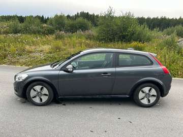 C30 1.6 D DRIVe Start/Stop Momentum