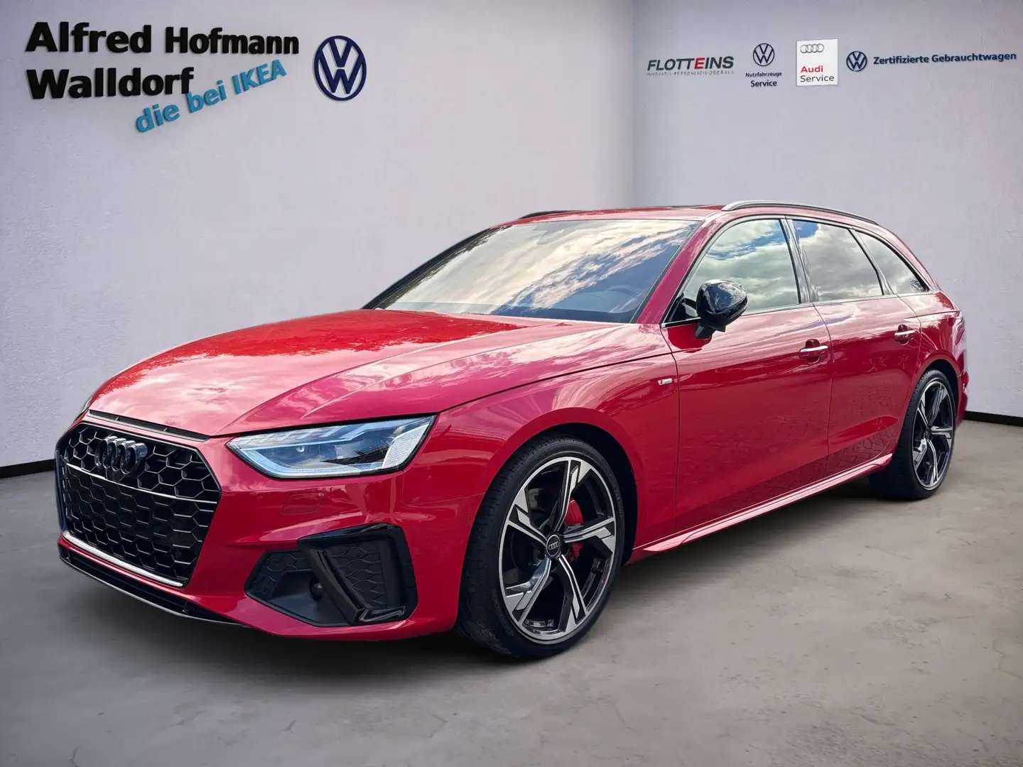 Audi A4 Avant 40 TFSI S tronic LM LED NAVI Rojo - 1