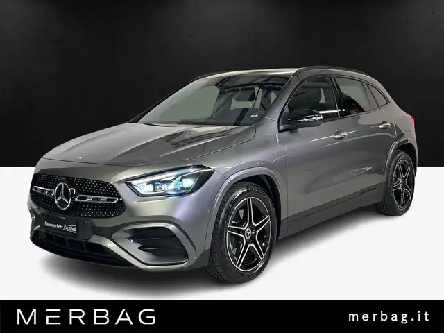 Mercedes-Benz GLA 200