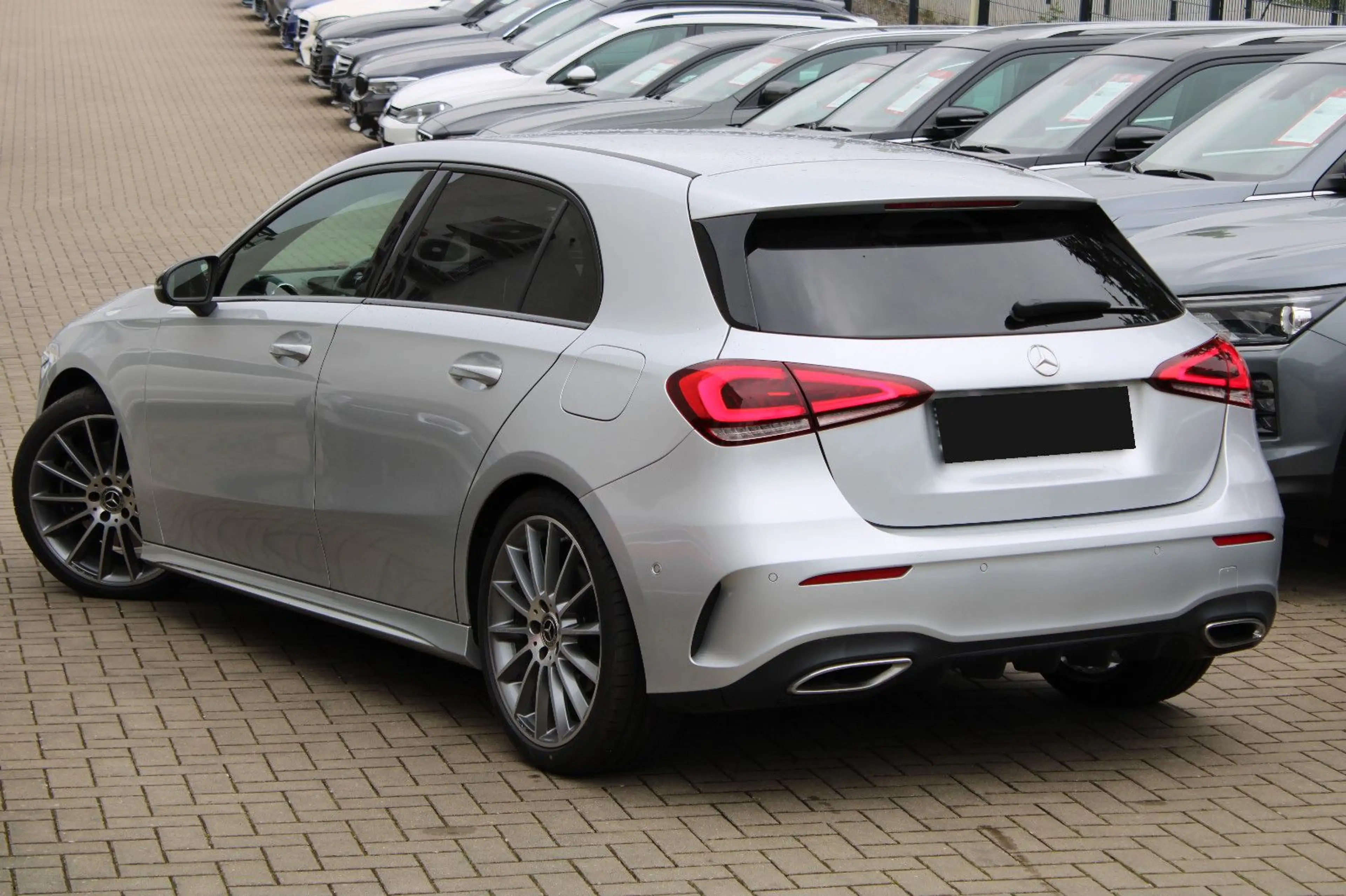 Mercedes-Benz A 220 4Matic/AMG/Night/Navi/Klima/Sitzhzg/Kamera — photo 2