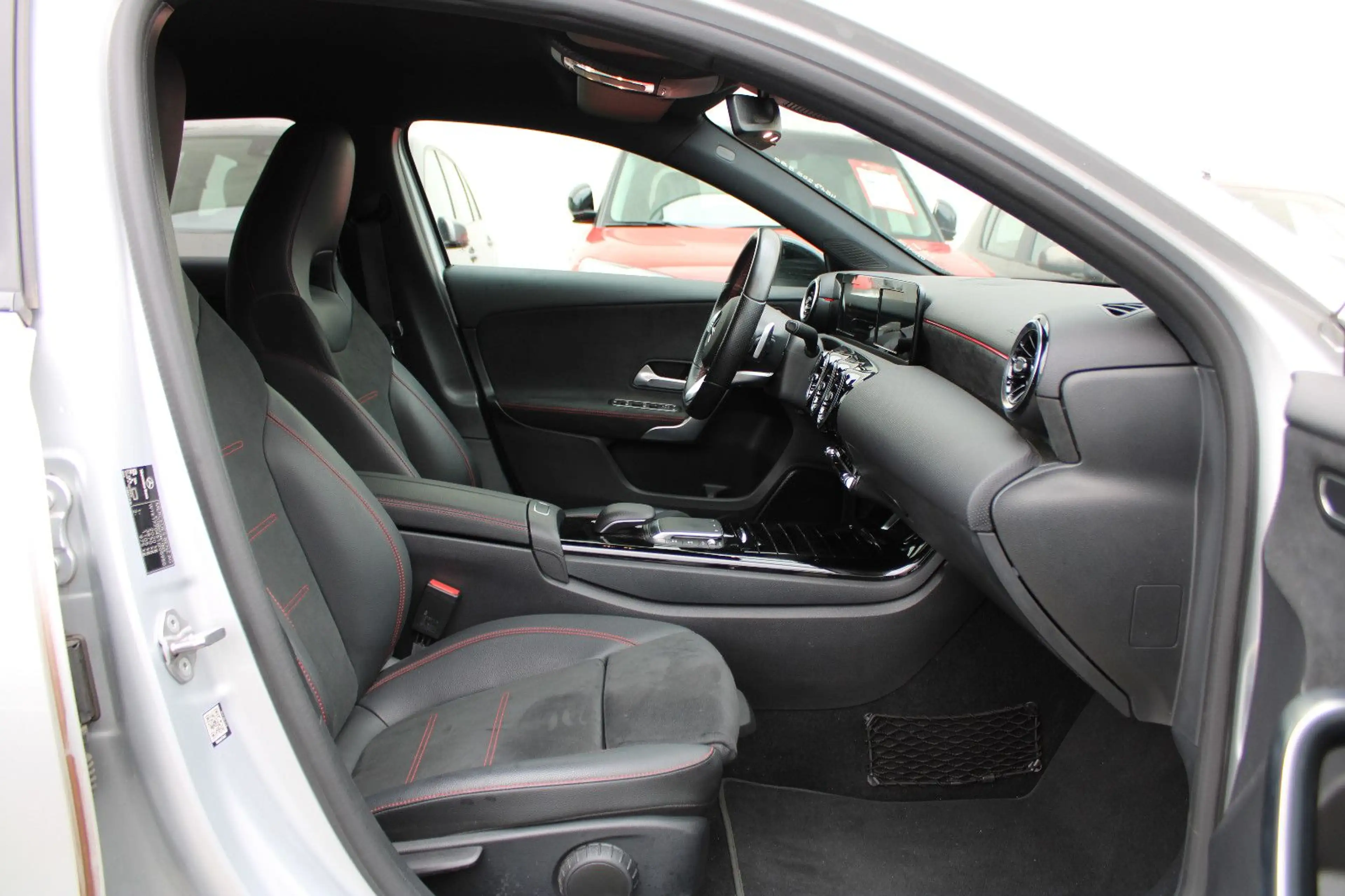 Mercedes-Benz A 220 4Matic/AMG/Night/Navi/Klima/Sitzhzg/Kamera — photo 9