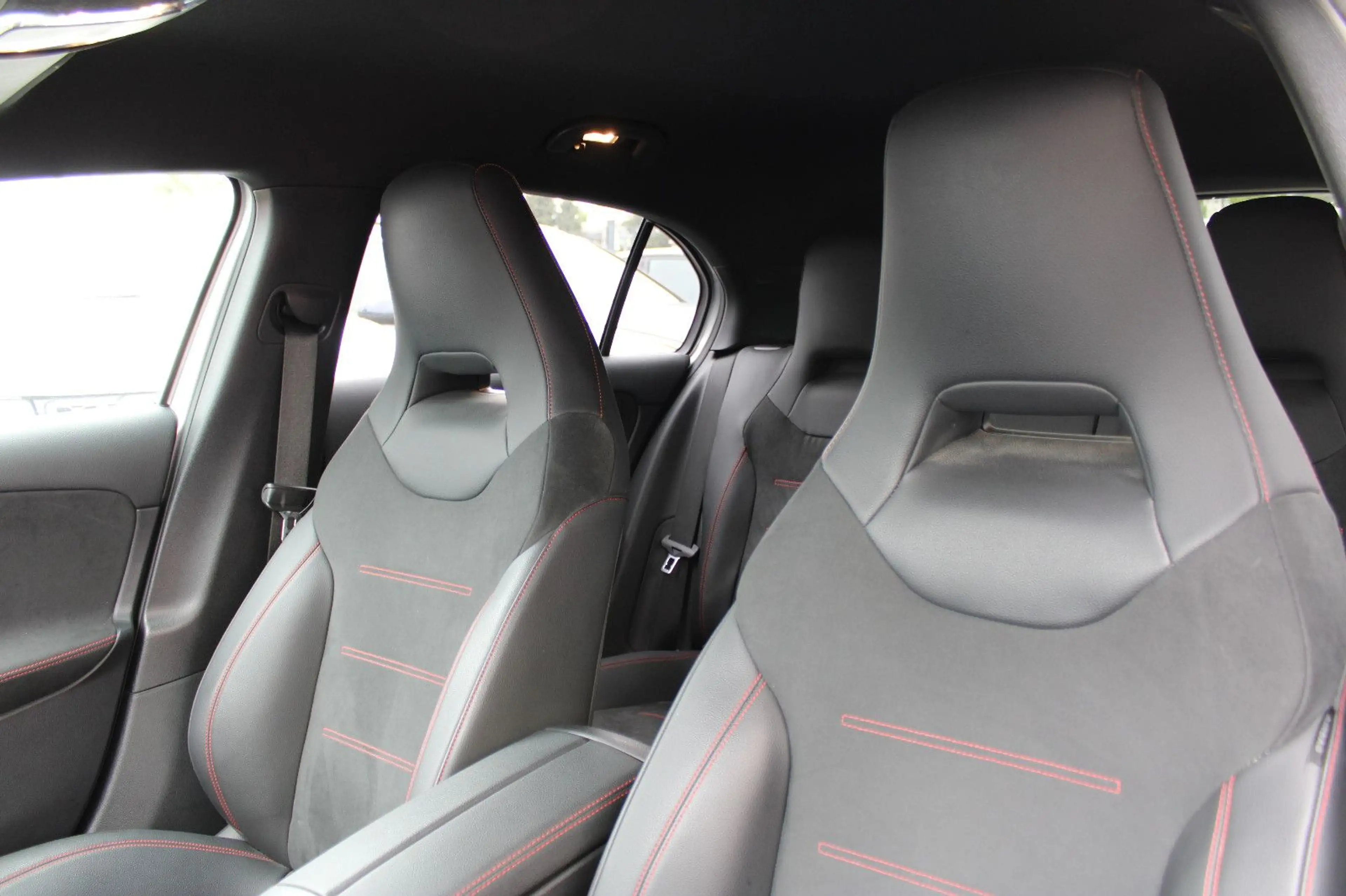 Mercedes-Benz A 220 4Matic/AMG/Night/Navi/Klima/Sitzhzg/Kamera — photo 8