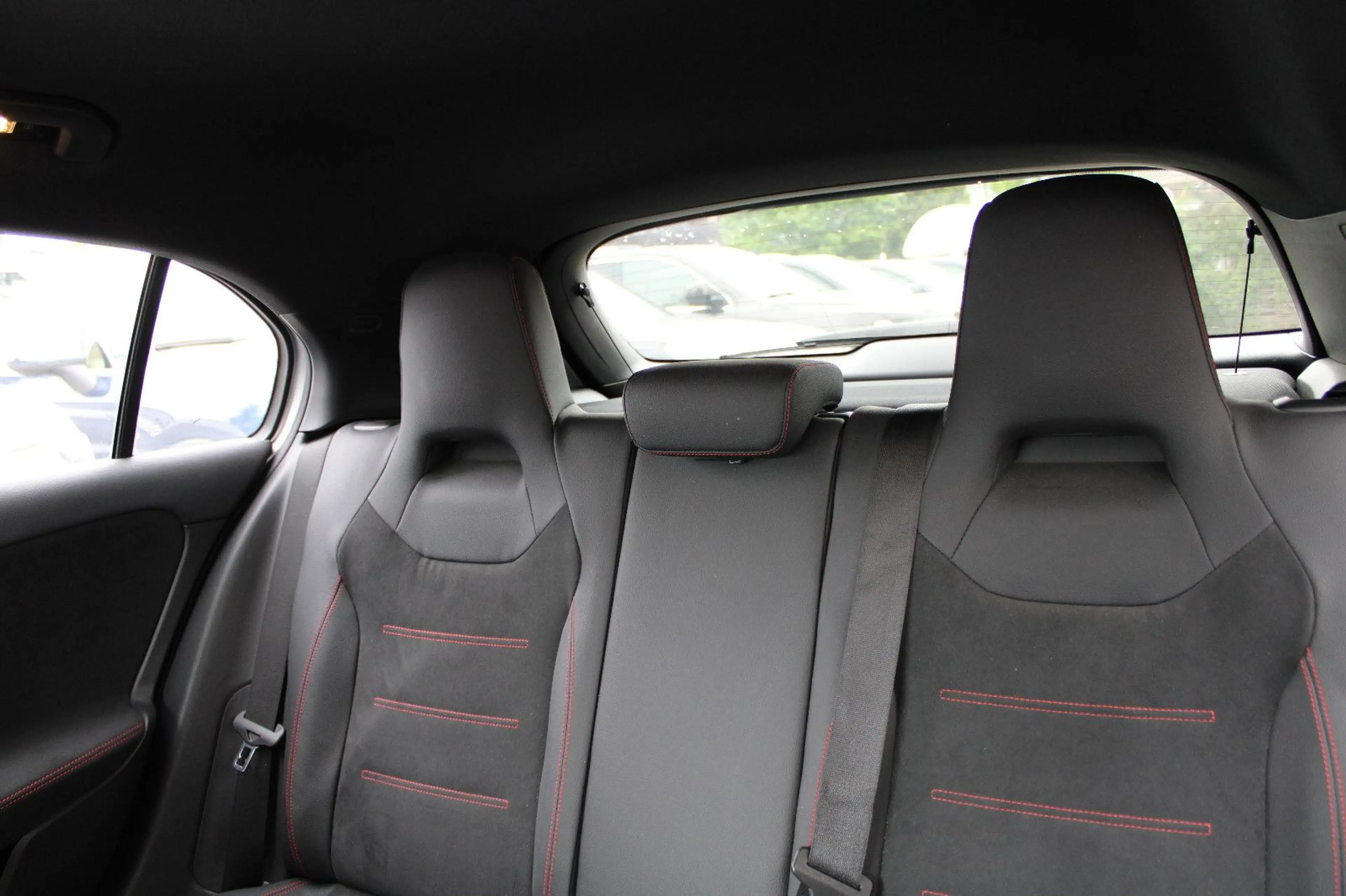 Mercedes-Benz A 220 4Matic/AMG/Night/Navi/Klima/Sitzhzg/Kamera — photo 11