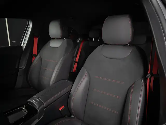 Mercedes-Benz A-Class view 9