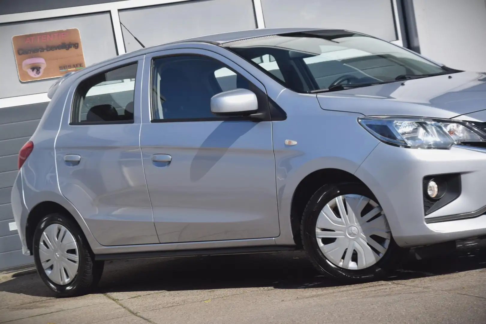 Mitsubishi Space Star 1.2 Cool+ Gris - 2