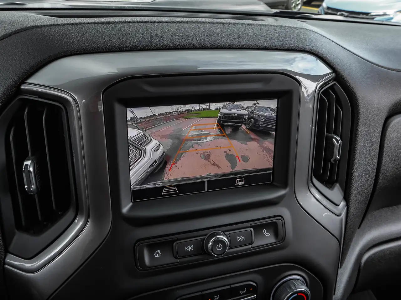 Chevrolet Silverado 1500 снимка Chevrolet Silverado 1500
