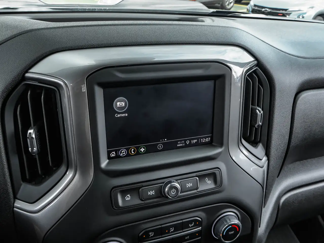 Chevrolet Silverado 1500 снимка Chevrolet Silverado 1500