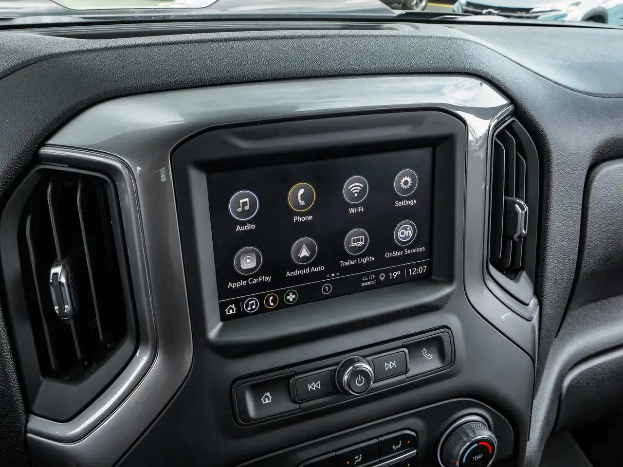 Chevrolet Silverado 1500 снимка Chevrolet Silverado 1500