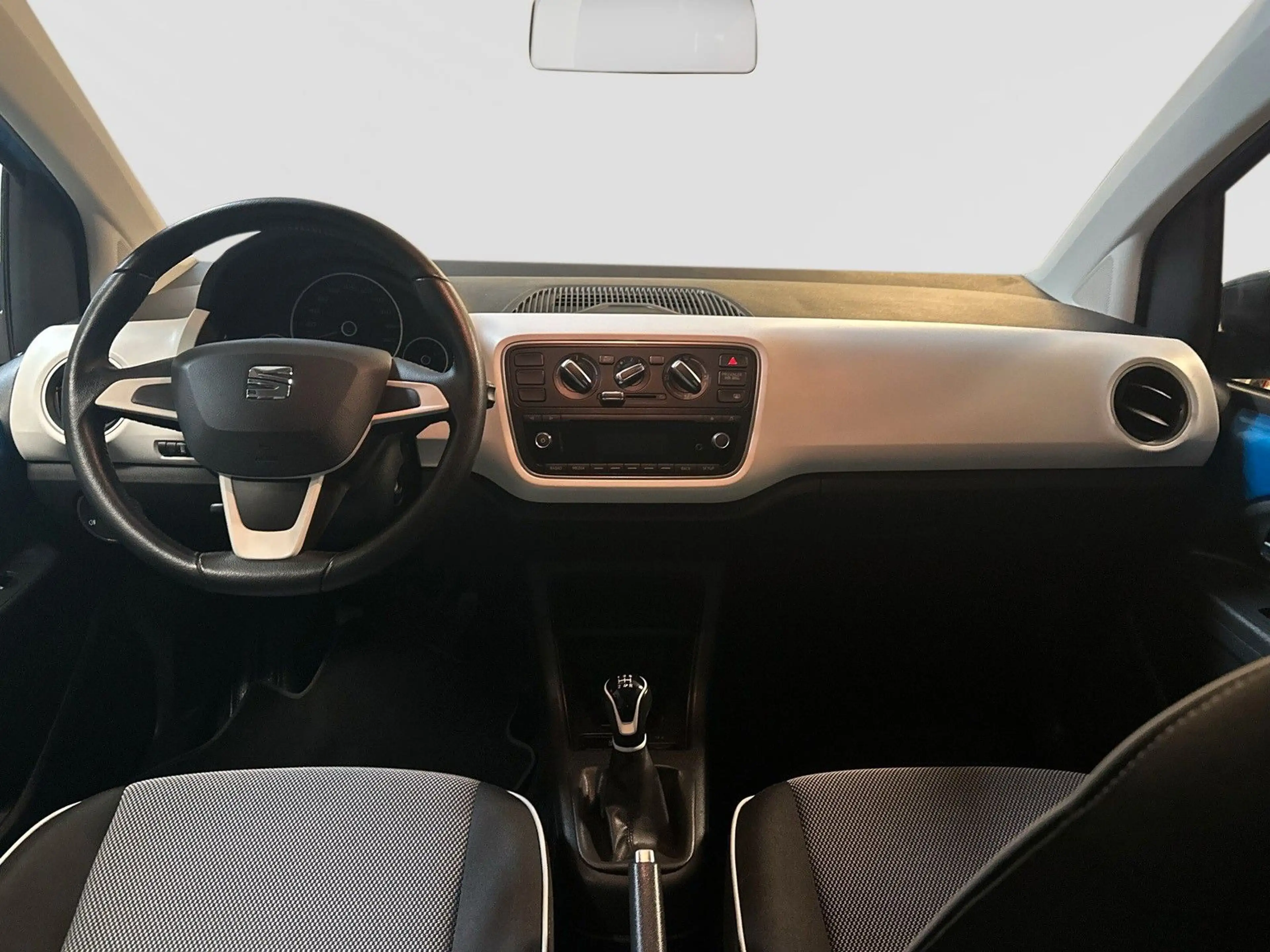 SEAT Mii Chic I Klima I PDC I SHZ I — photo 8