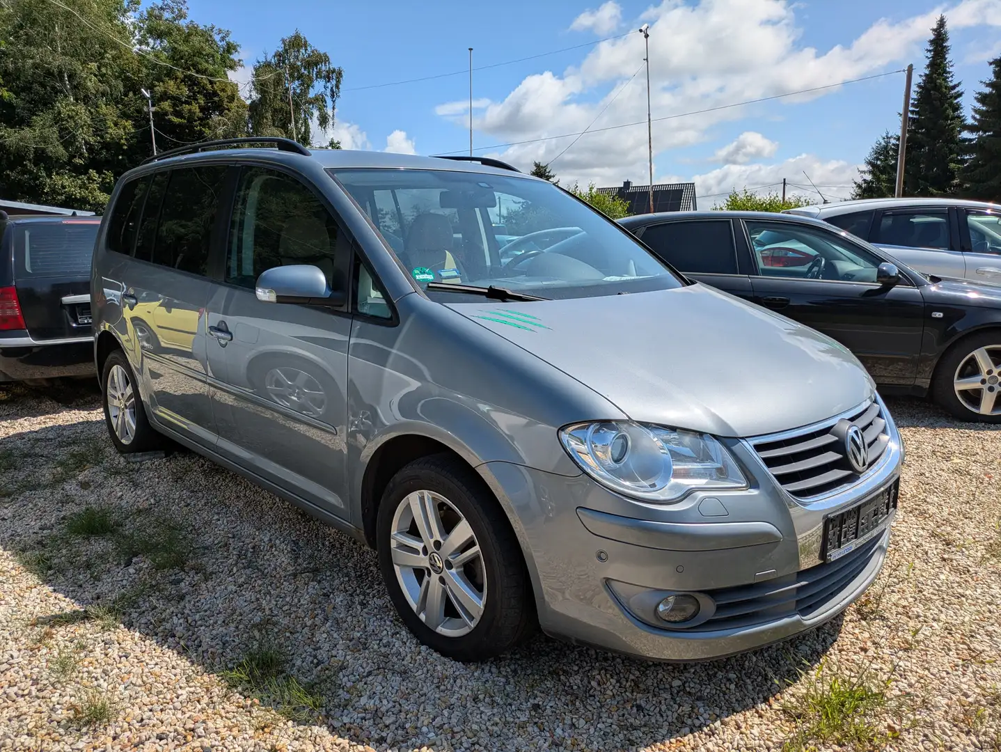 Volkswagen Touran 1.9 TDI DPF 7 Sitze United Grau - 1