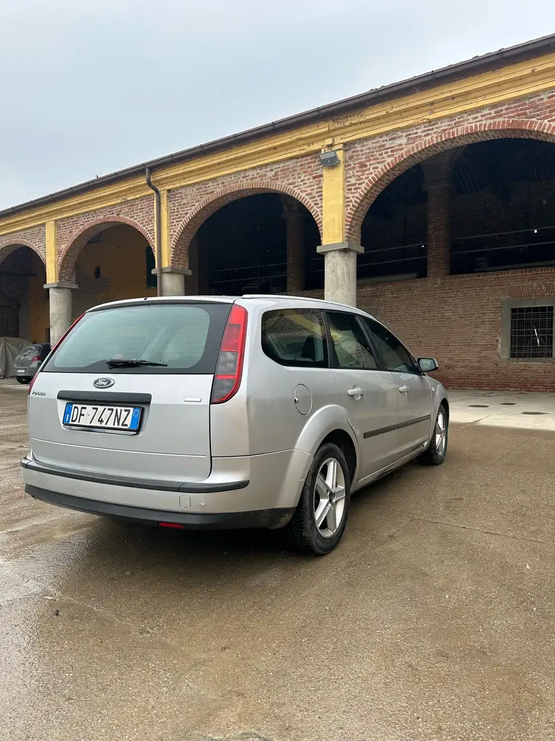 Ford Focus Style Wagon 1.6 tdci 90cv - 2