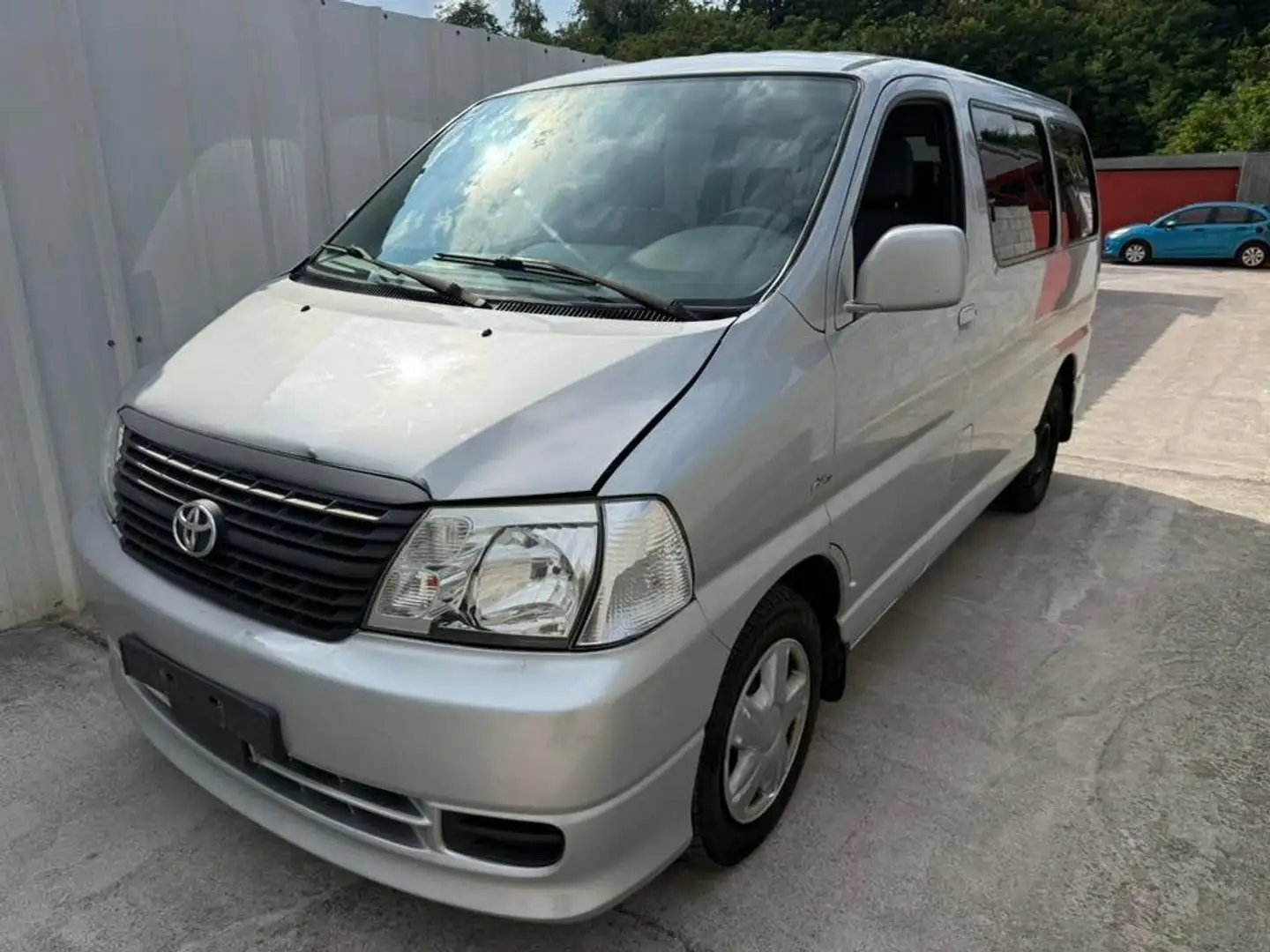 Toyota Hiace minibus 9pl 2.5 diesel - 2