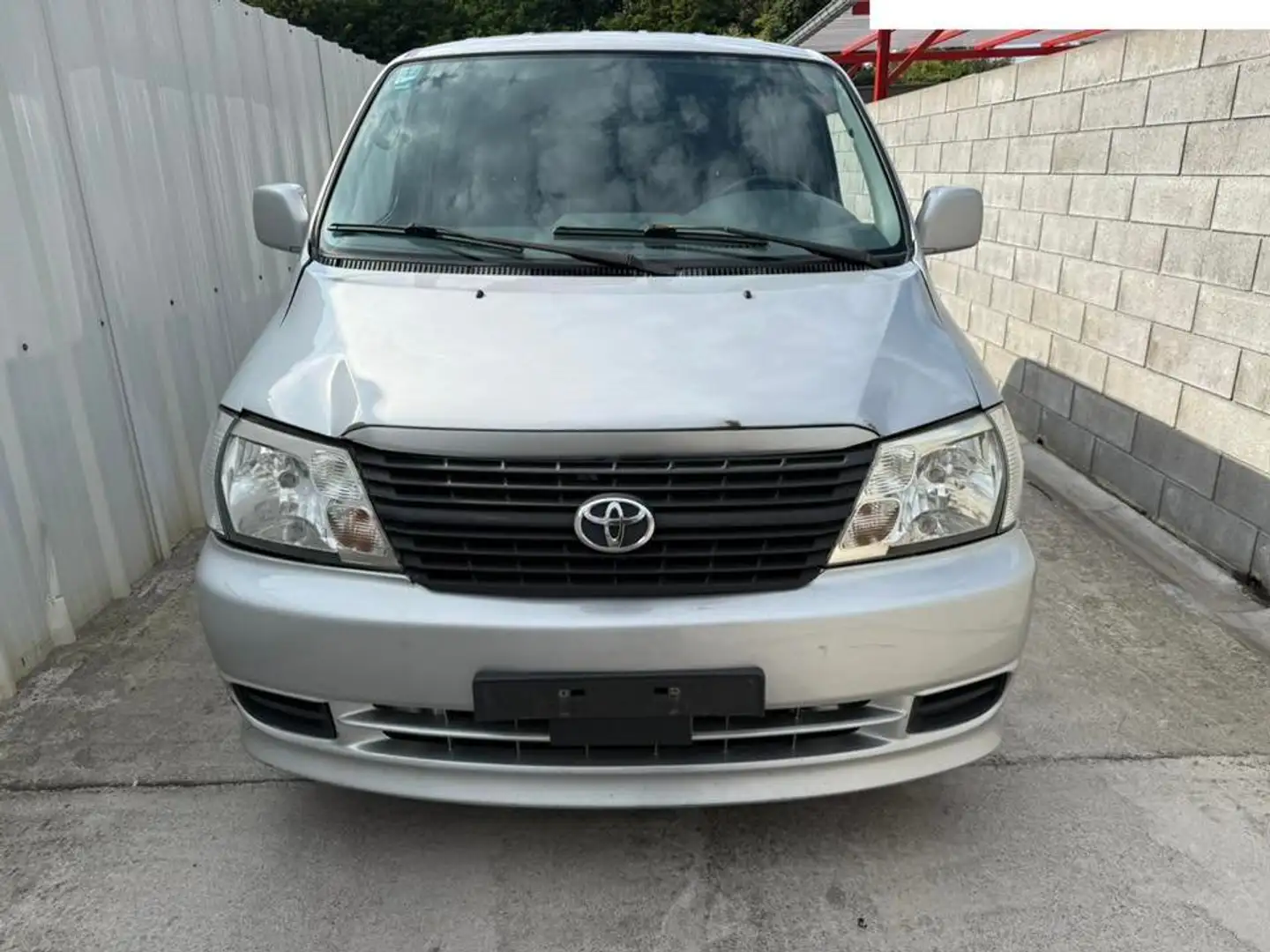 Toyota Hiace minibus 9pl 2.5 diesel - 1