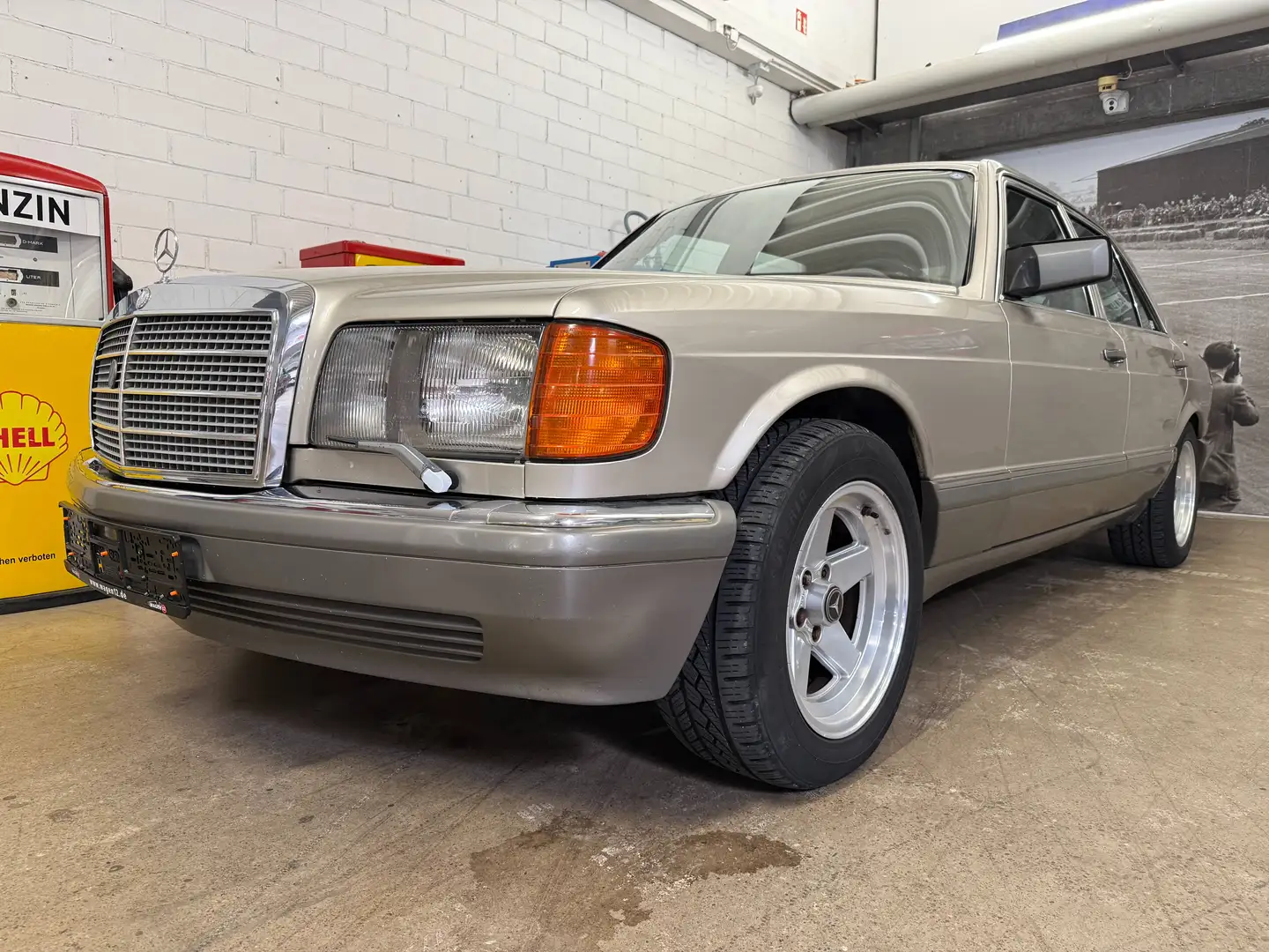 Mercedes-Benz 500 500 SE Grau - 2