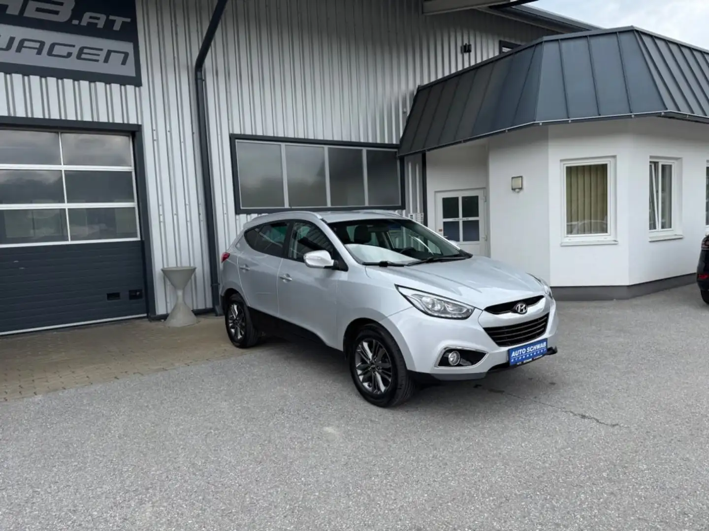 Hyundai iX35 Premium 2WD Grijs - 1