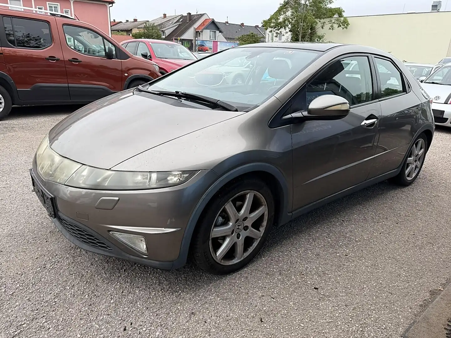 Honda Civic 2,2 i-CTDi Executive Braun - 2