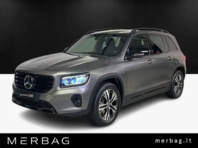 Mercedes-Benz GLB 200