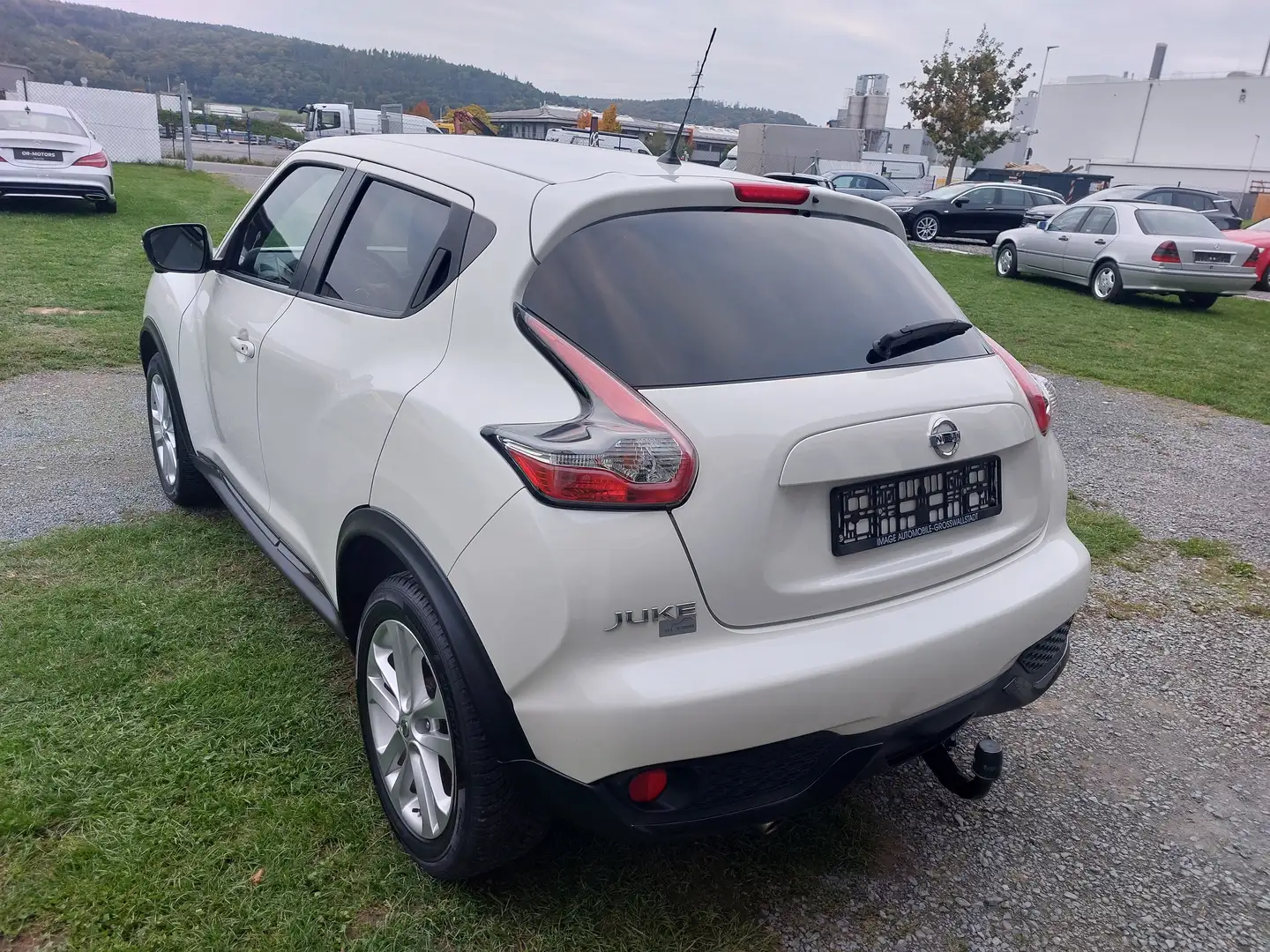 Nissan Juke N-Way Automatic/Leder/Navi/AHK/SHZ/wenig KM Weiß - 2